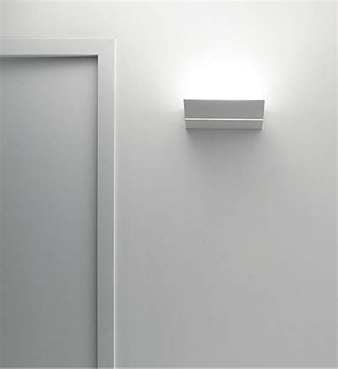 Artemide Kanji 11 Wall Lamp : surrounding.com.